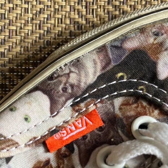 Limited Edition Vans ASPCA Cats Authentic’s - Picture 5 of 5